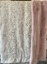 Load image into Gallery viewer, Dame dreamer frosted lynx and rosewater Arctic rabbit