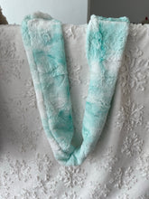 Load image into Gallery viewer, Scarves