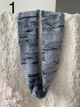Load image into Gallery viewer, Scarves