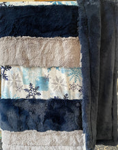Load image into Gallery viewer, Dame strip blue snowflake
