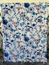 Load image into Gallery viewer, Dame dreamer blue flower and royal blue hide
