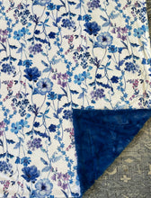 Load image into Gallery viewer, Dame dreamer blue flower and royal blue hide
