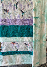 Load image into Gallery viewer, Humming bird with icicle sorbet
