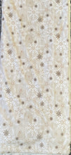 Load image into Gallery viewer, Countess dreamer snowflake
