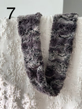 Load image into Gallery viewer, Scarves
