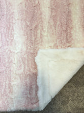 Load image into Gallery viewer, Rosewater fawn and ivory sable countess dreamer
